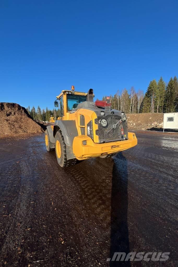 Volvo L 120 H Gumikerekes homlokrakodók
