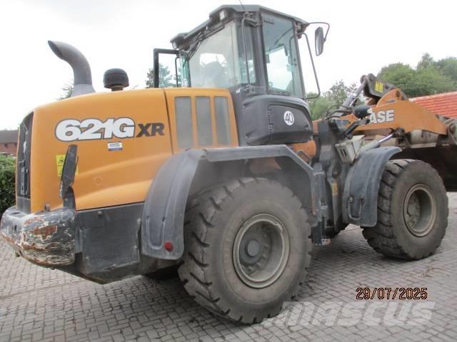 CASE 621 C Gumikerekes homlokrakodók