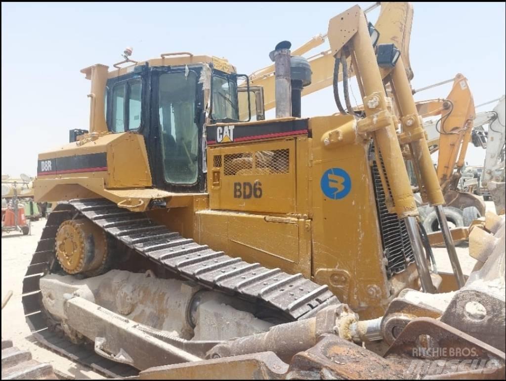 CAT D 8 R lánctalpas dózerek