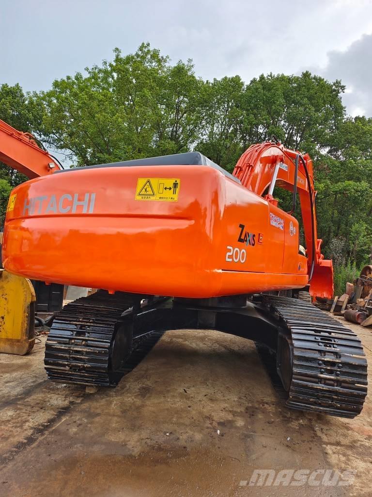 Hitachi EX 200-1 Lánctalpas kotrók