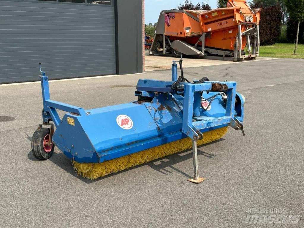 AP VHZ 2500 Úttakarító gépek