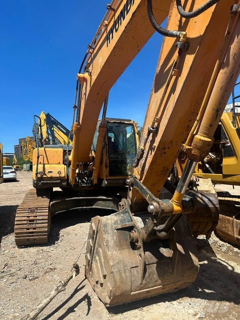 Hyundai 220LC-9S Lánctalpas kotrók