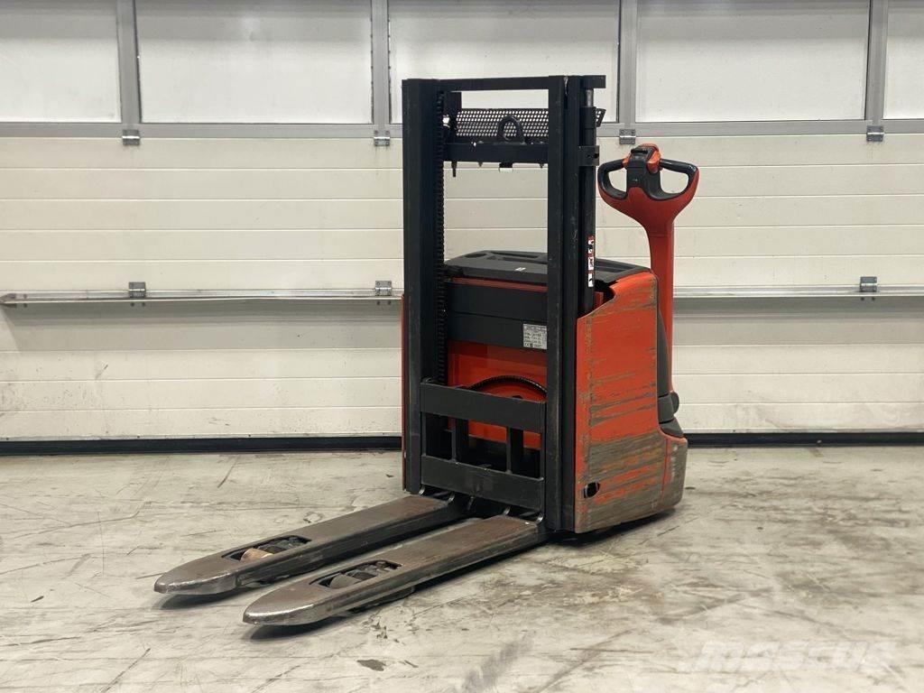 Linde L12 I Gyalogkíséretű targonca