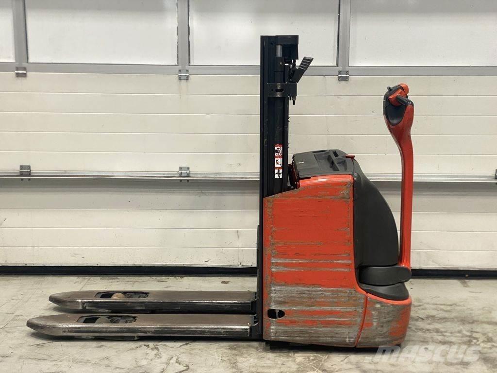 Linde L12 I Gyalogkíséretű targonca