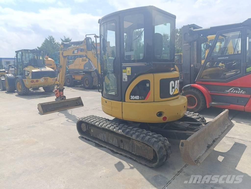 CAT 304 D Mini kotrók < 7t