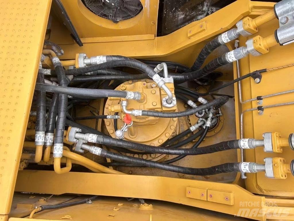 CAT 340 Lánctalpas kotrók