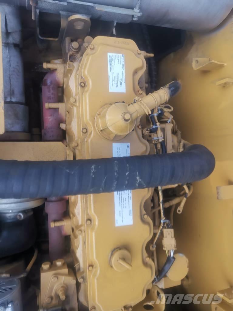 CAT 330 D Lánctalpas kotrók