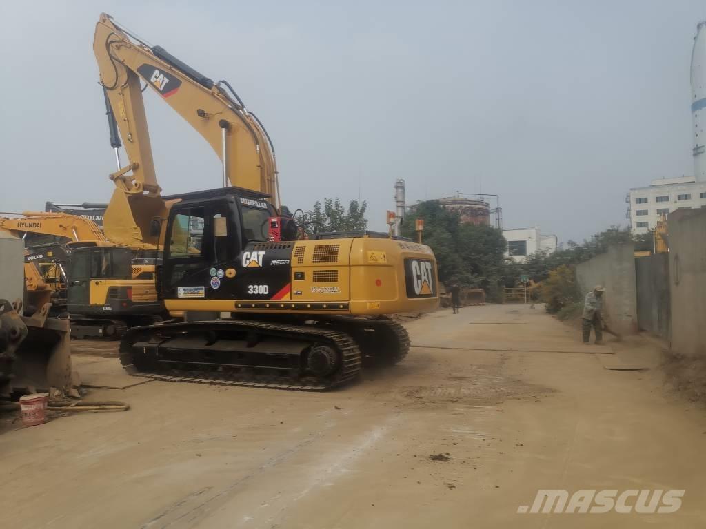 CAT 330 D Lánctalpas kotrók