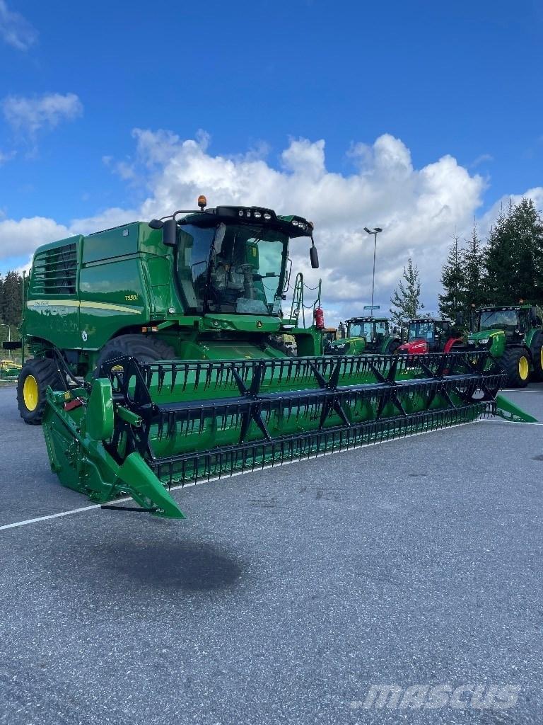 John Deere T 550 Kombájnok