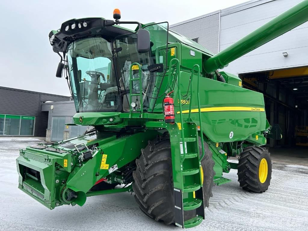 John Deere T 550 Kombájnok