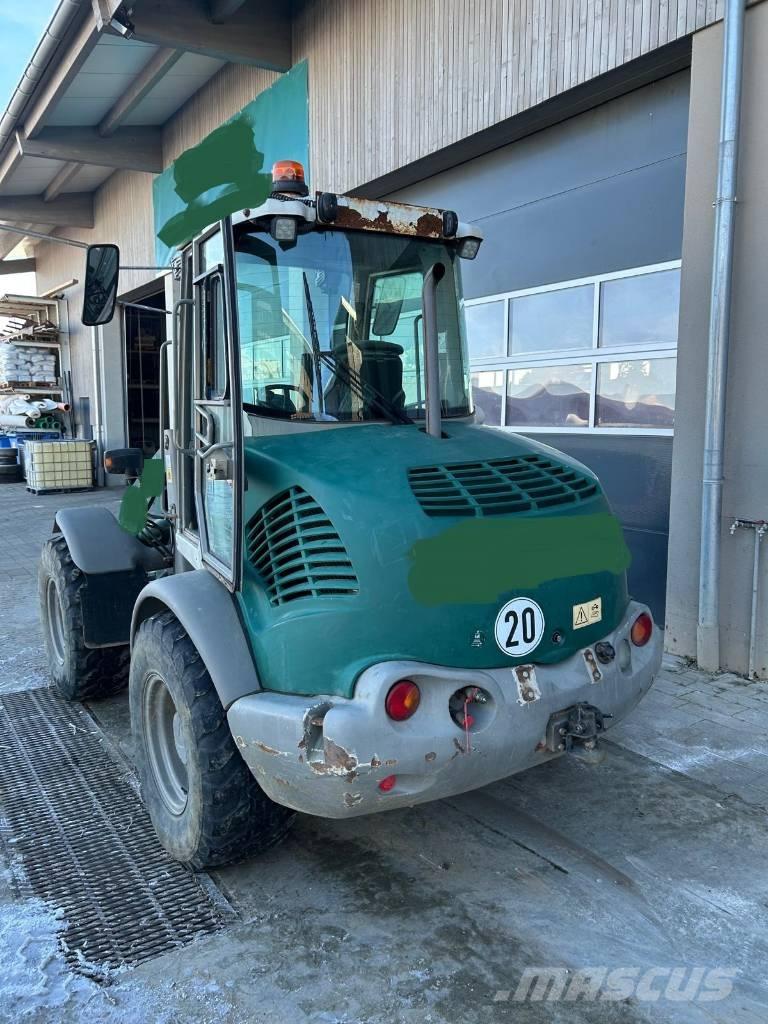 Atlas AR 75 Gumikerekes homlokrakodók