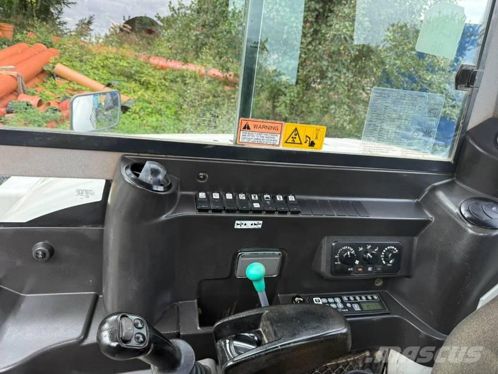 Takeuchi TB 290 Közepes (midi) kotrók 7 t - 12 t