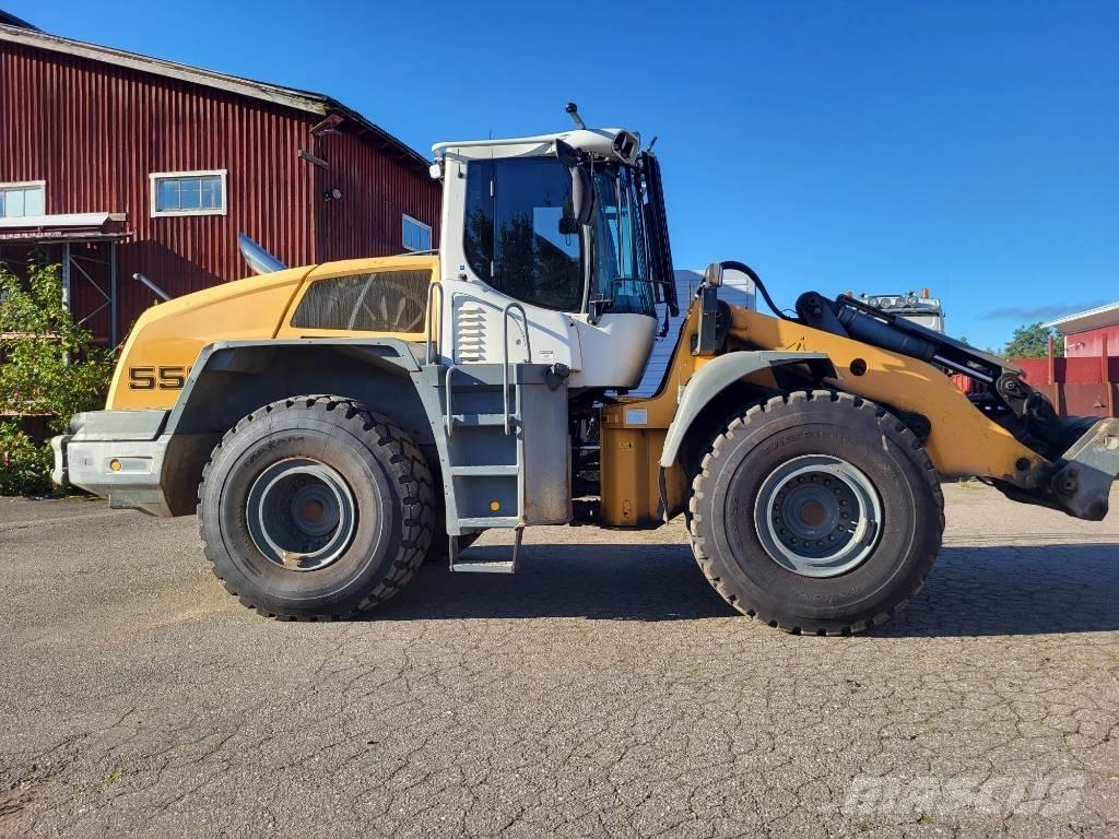 Liebherr L 556 Gumikerekes homlokrakodók