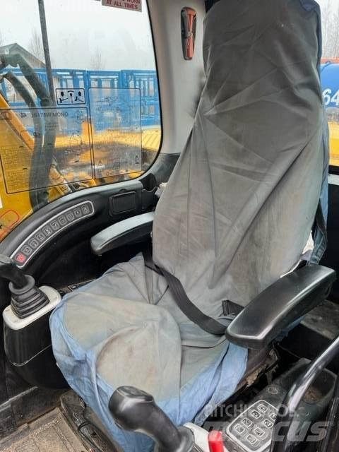 JCB JS 175 W Gumikerekes kotrók