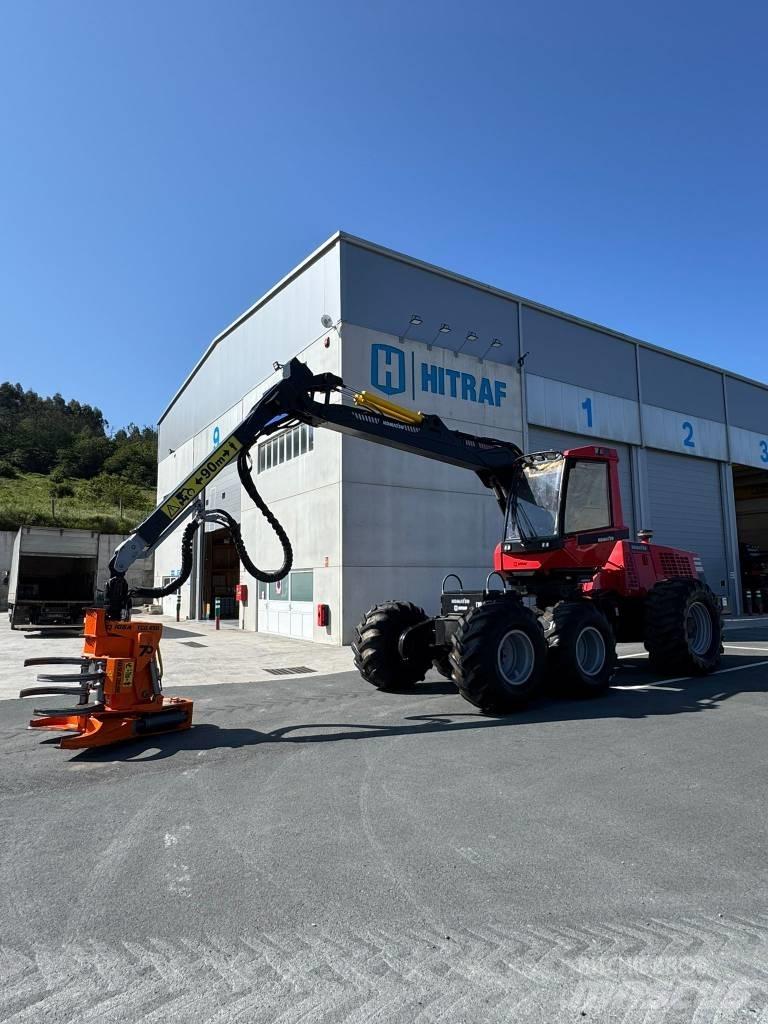 Komatsu 941 Betakarítók
