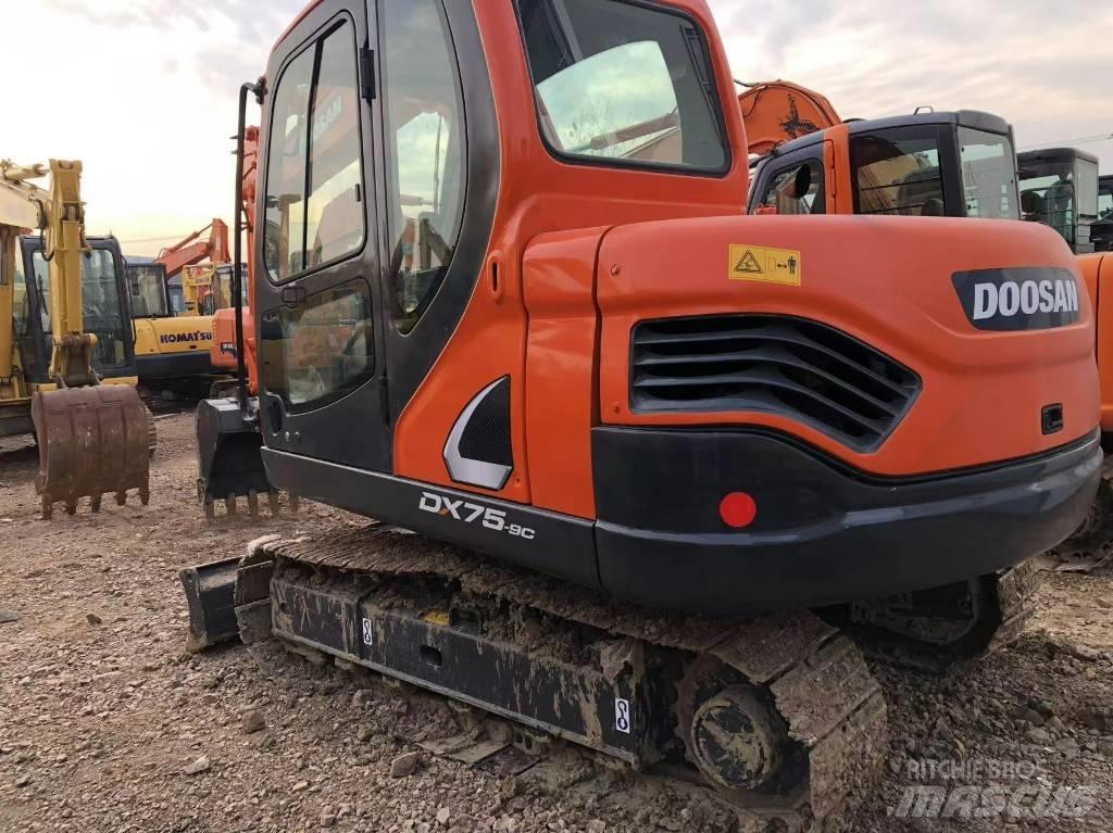 Doosan 75-9c Lánctalpas kotrók