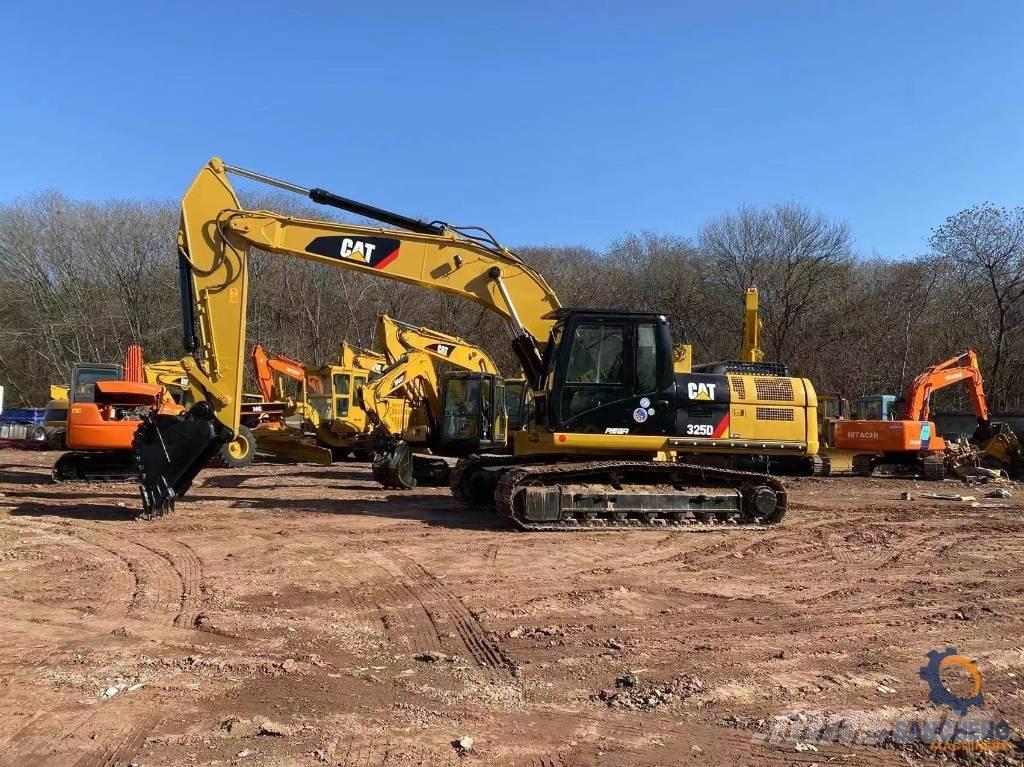 CAT 325 D Lánctalpas kotrók