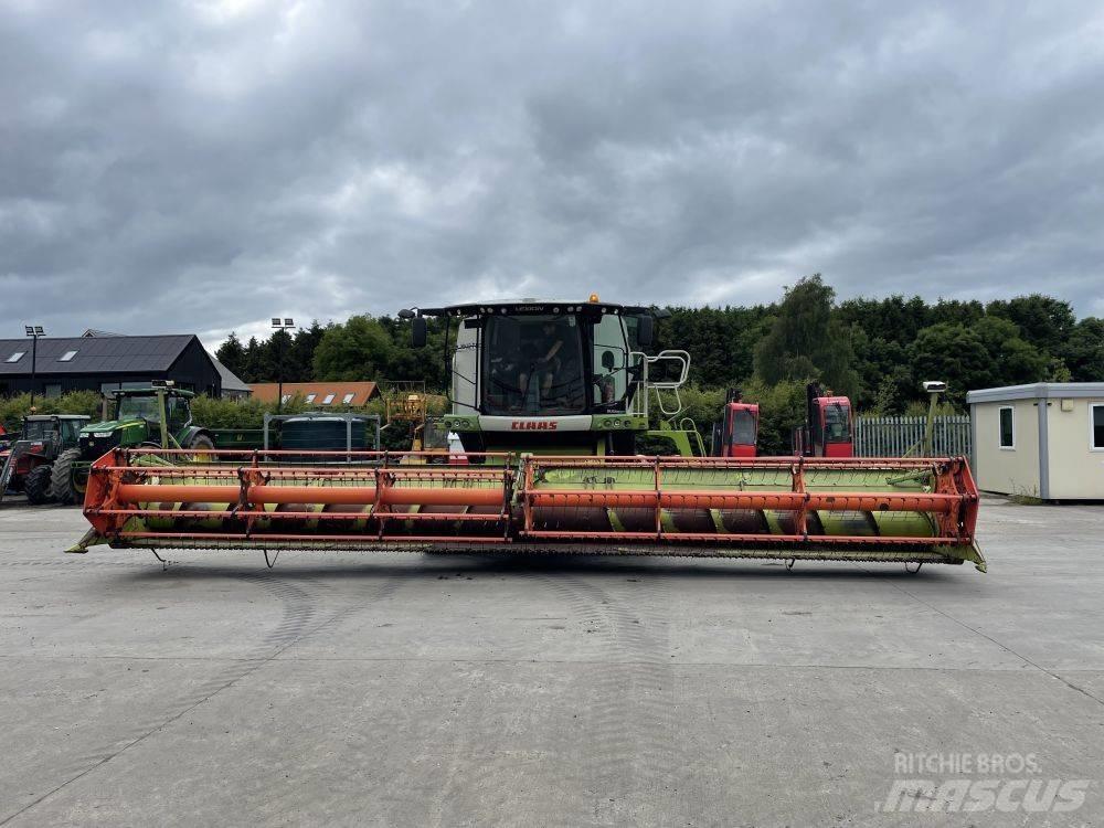 CLAAS 760TT Kombájnok