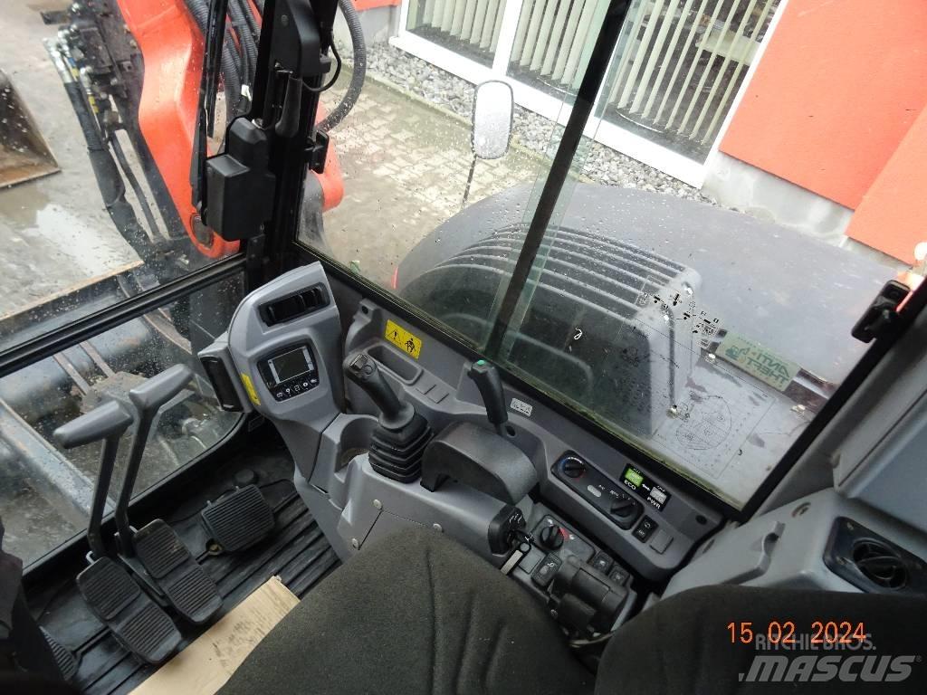 Kubota KX 080-4 Közepes (midi) kotrók 7 t - 12 t