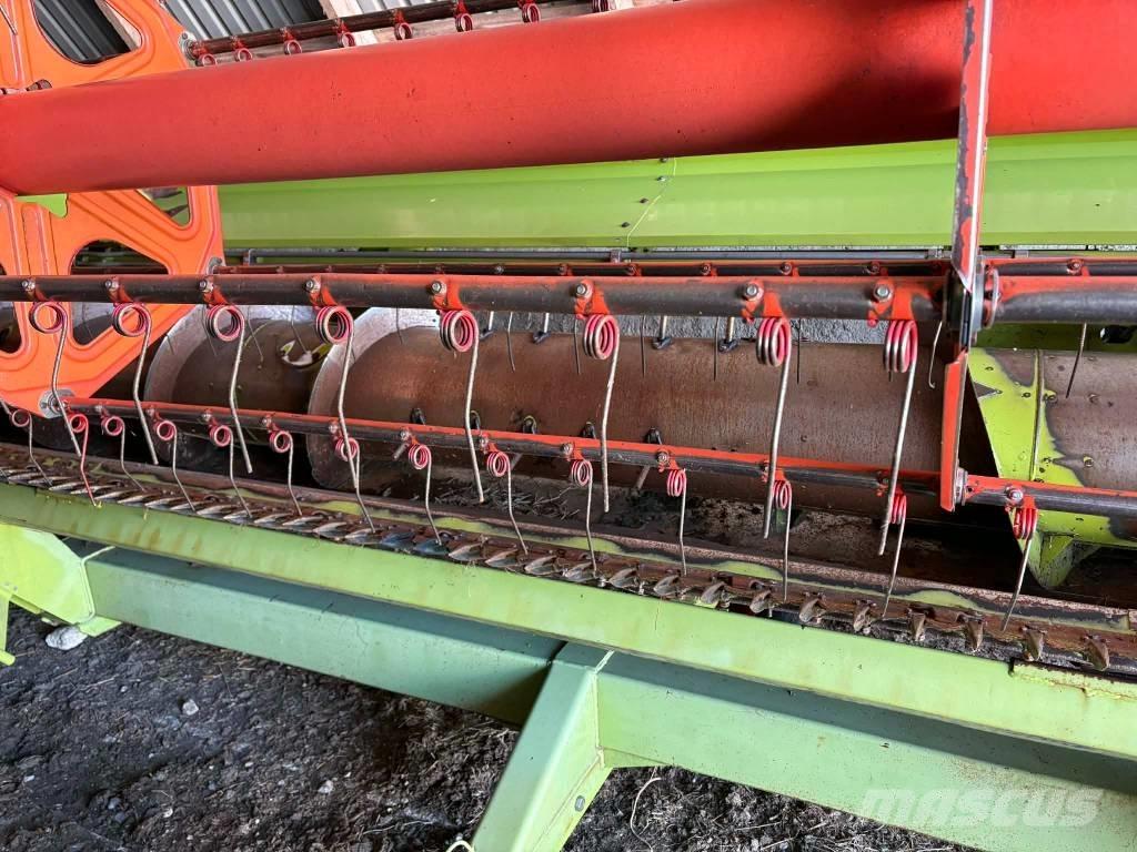 CLAAS Tucano 320 Kombájnok