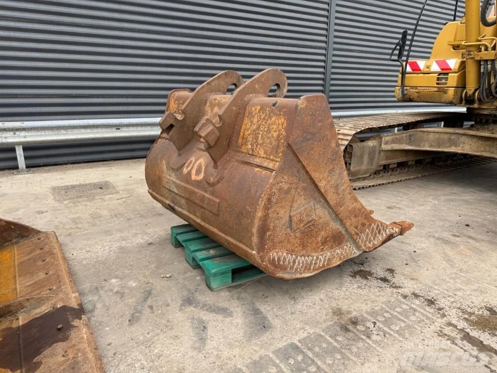 CAT 320 DL Lánctalpas kotrók