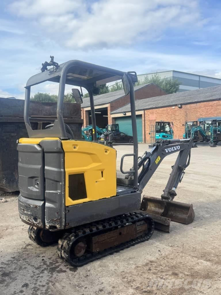 Volvo EC 15 Mini kotrók < 7t