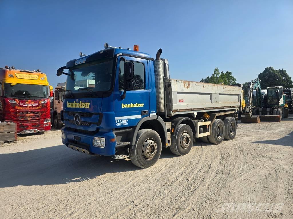 Mercedes-Benz 3248 Billenő teherautók