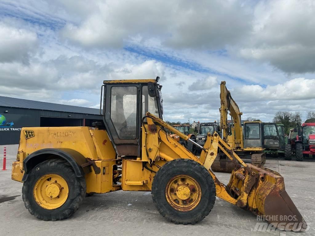 JCB 410 Gumikerekes homlokrakodók