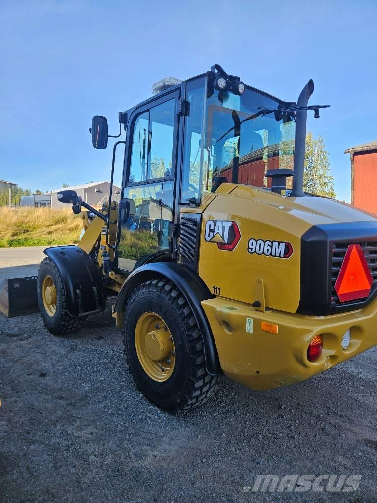 CAT 906 Gumikerekes homlokrakodók