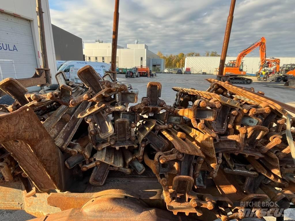 Valmet 890 Kihordók