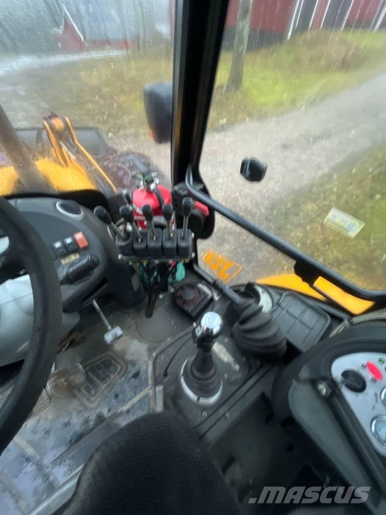 JCB 4X Gumikerekes homlokrakodók