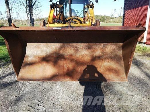 JCB 4X Gumikerekes homlokrakodók