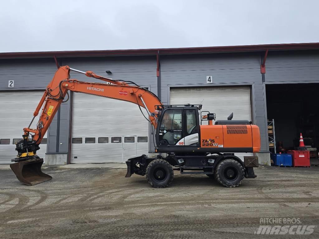 Hitachi ZX 220W-5 Gumikerekes kotrók