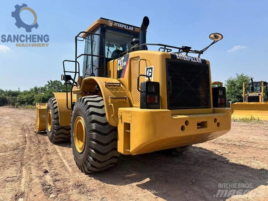 CAT 980 H Gumikerekes homlokrakodók