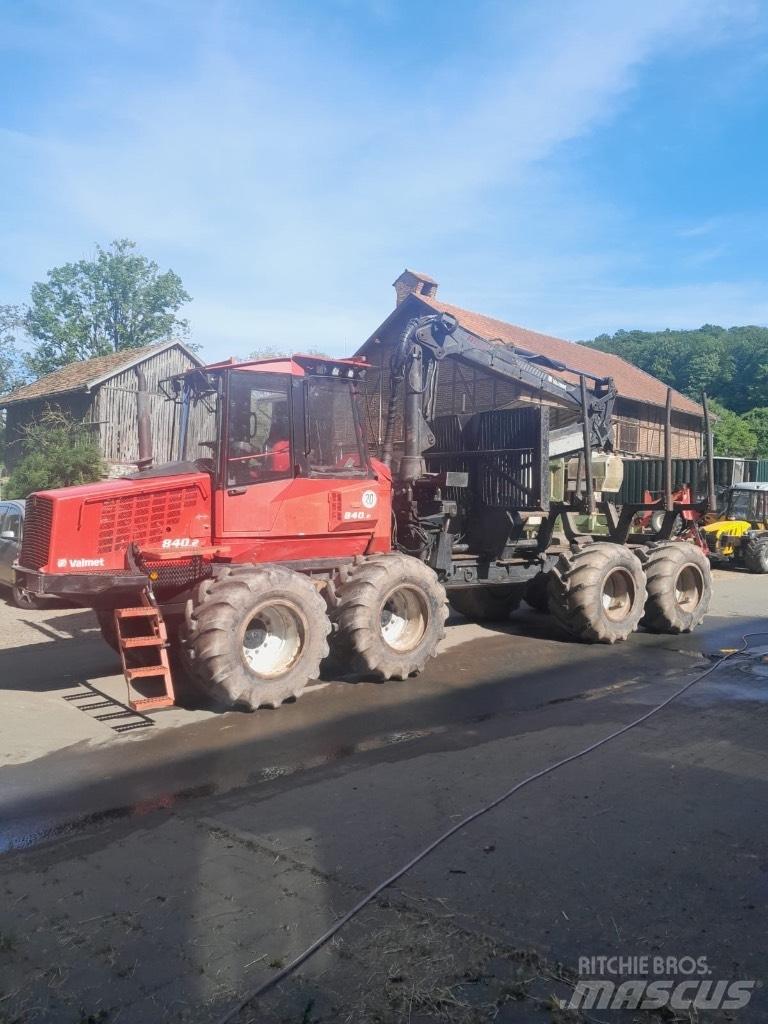 Valmet 840.2 Kihordók
