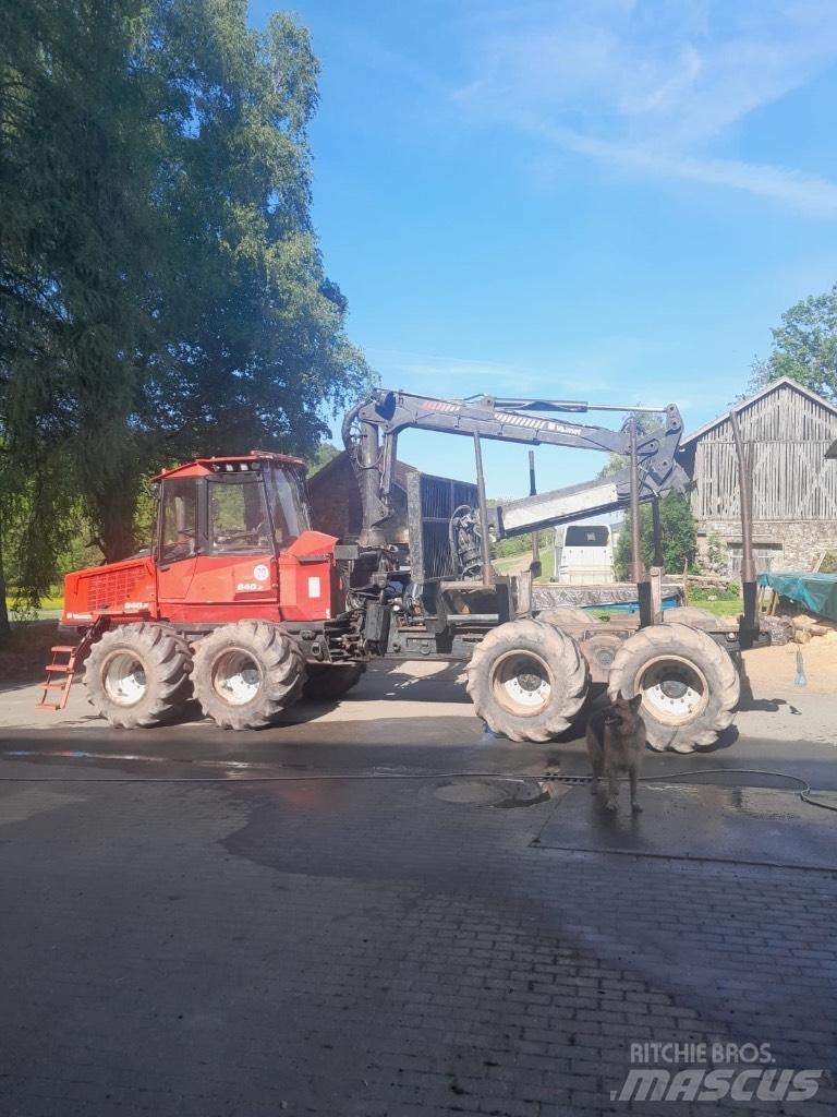 Valmet 840.2 Kihordók