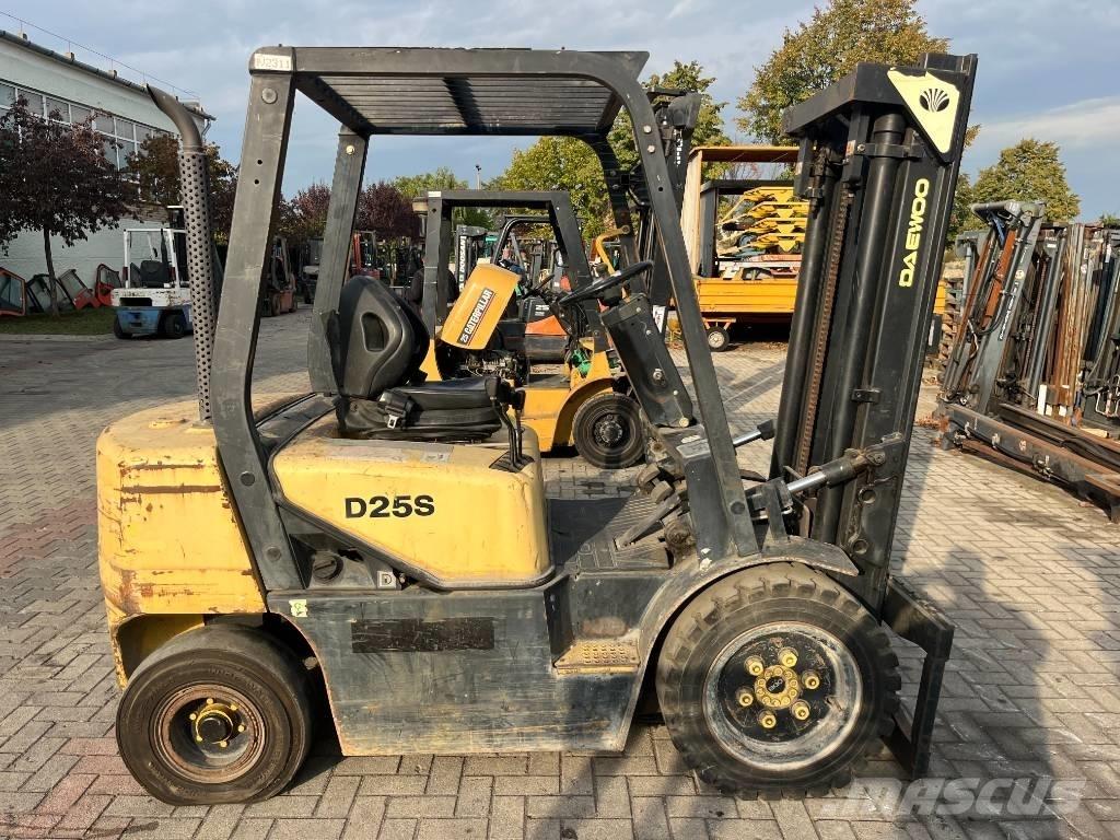 Daewoo D25S3 V-2311 Dízel targoncák