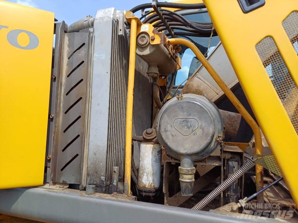 Volvo EW 160 B Gumikerekes kotrók