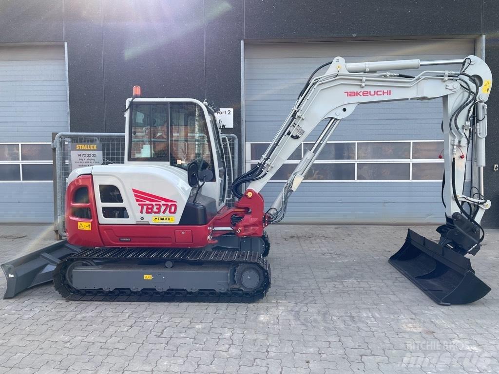 Takeuchi TB370 Mini kotrók < 7t