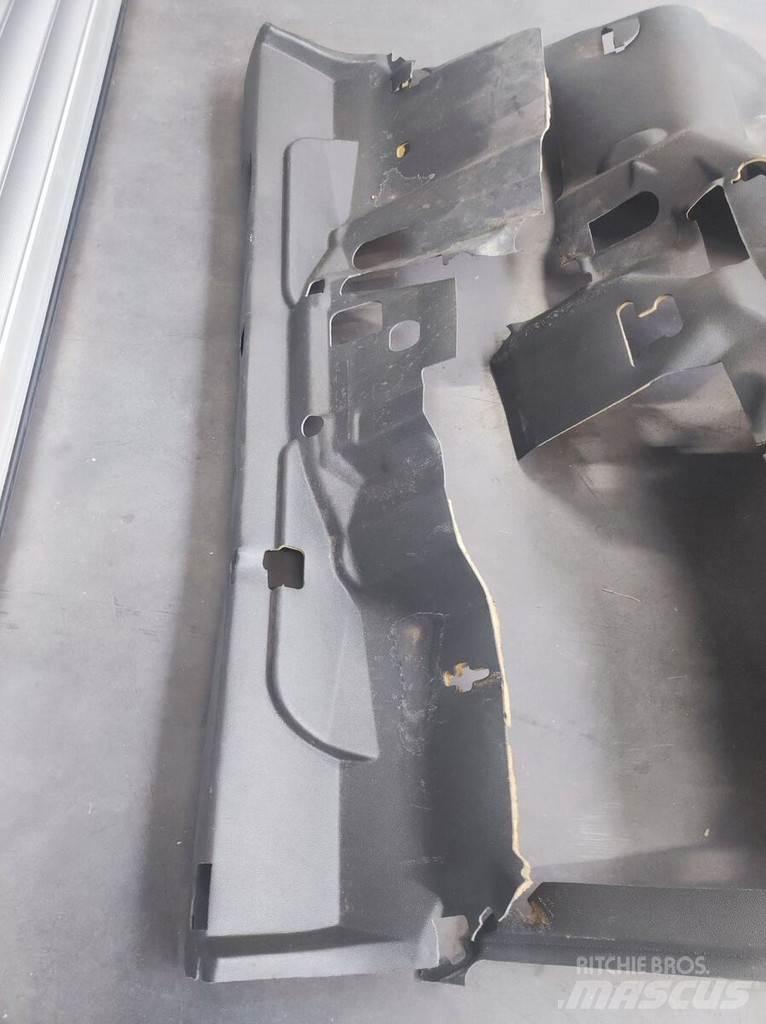Renault Floor Mat Vezetőfülke és belső tartozékok