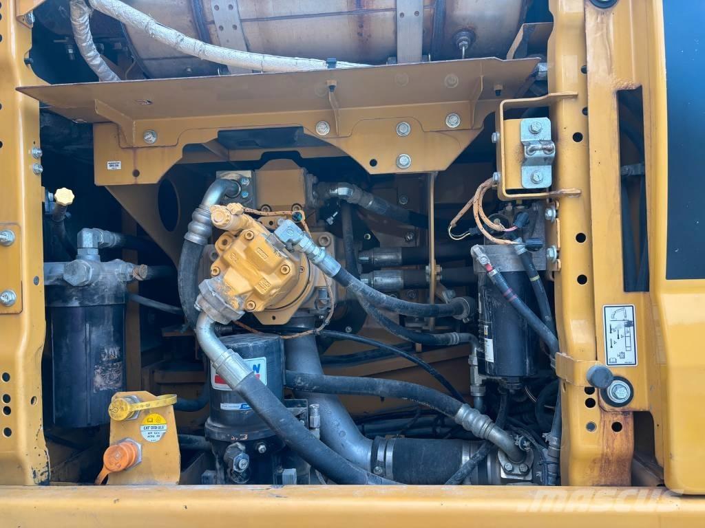 CAT 336 Lánctalpas kotrók