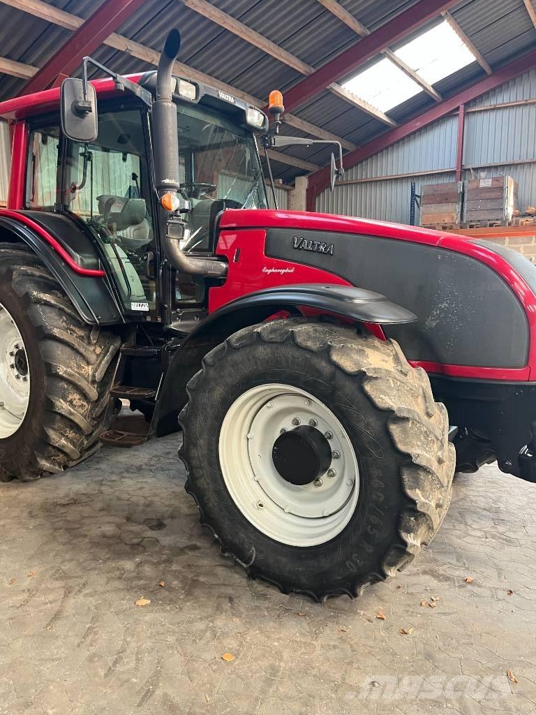 Valtra T 191 Traktorok