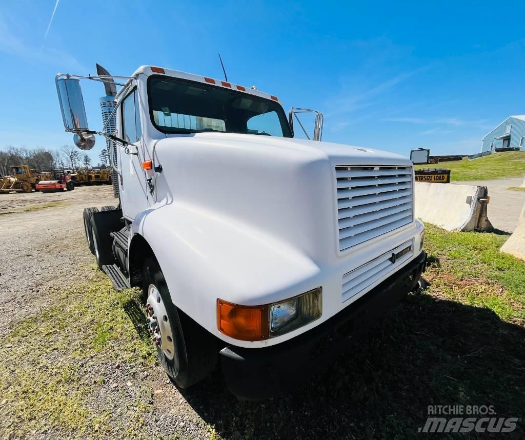 International 8200 Nyergesvontatók
