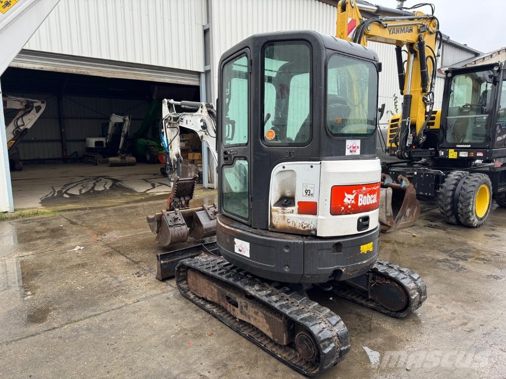 Bobcat E26 Mini kotrók < 7t