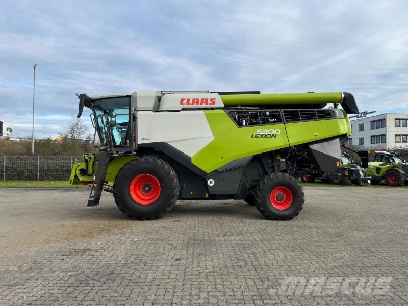 CLAAS LEXION 5300 Kombájnok