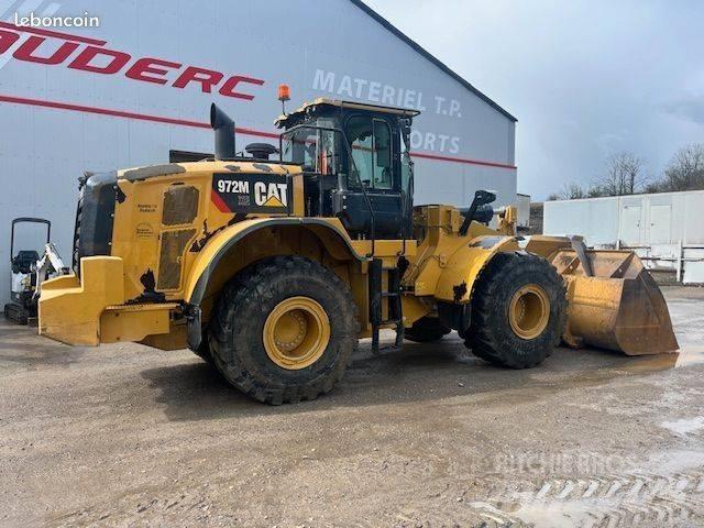 CAT 972 M Gumikerekes homlokrakodók