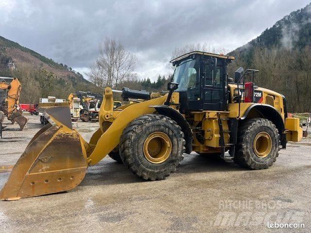 CAT 972 M Gumikerekes homlokrakodók
