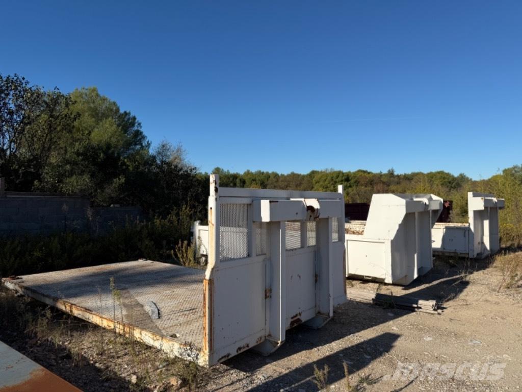 Benne ampiroll Horgos rakodó teherautók