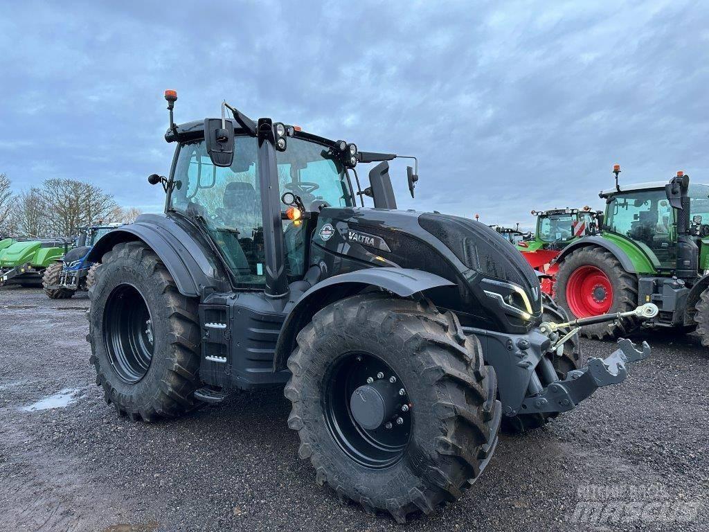 Valtra T 235 Direct Traktorok