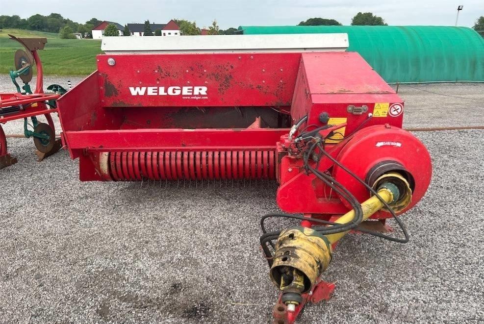 Welger AP830 Szögletes bálázók